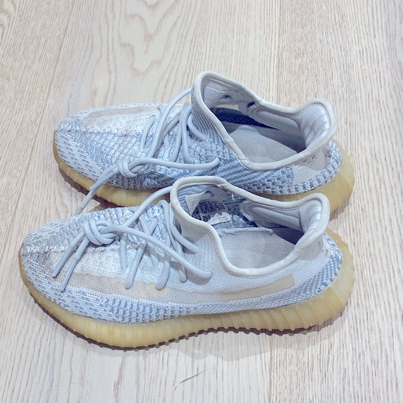 Yeezy 350 v2 boost size 5.5M blue - Picture 2 of 3